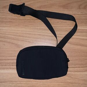 black mini lululemon belt bag